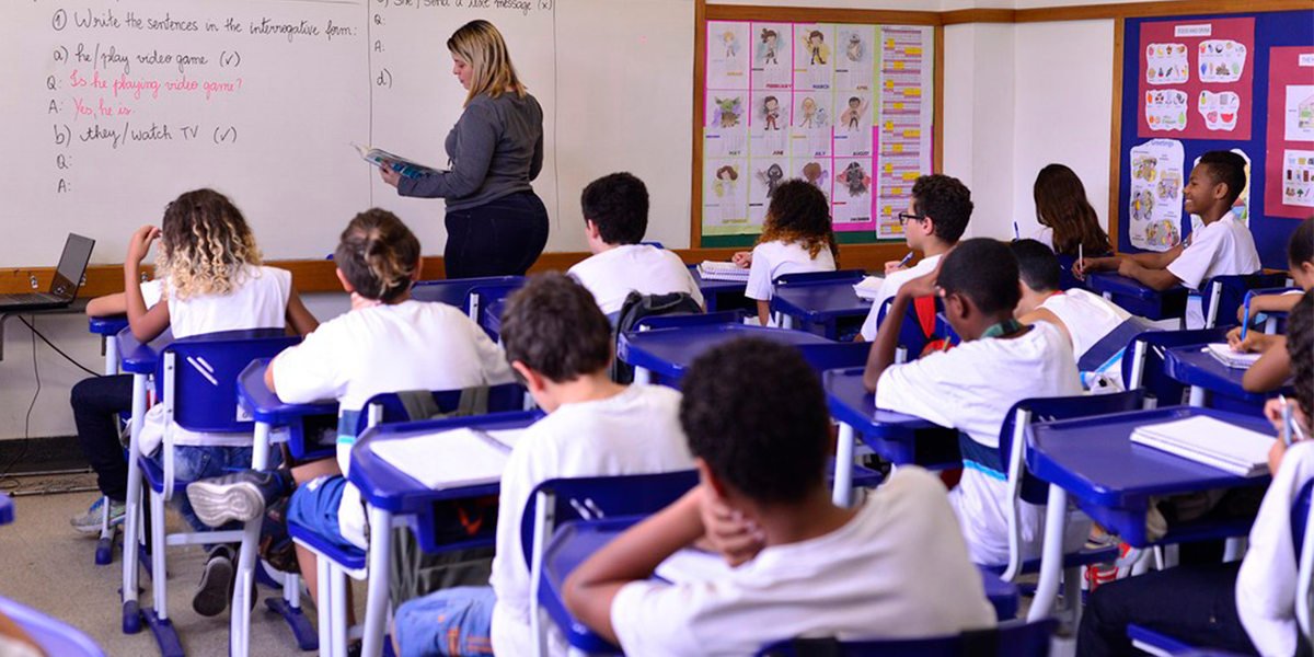 Estudo diz que alunos com 15 anos repetiram pelo menos 1 vez de srie no Brasil. (Foto: Reproduo / SME)
