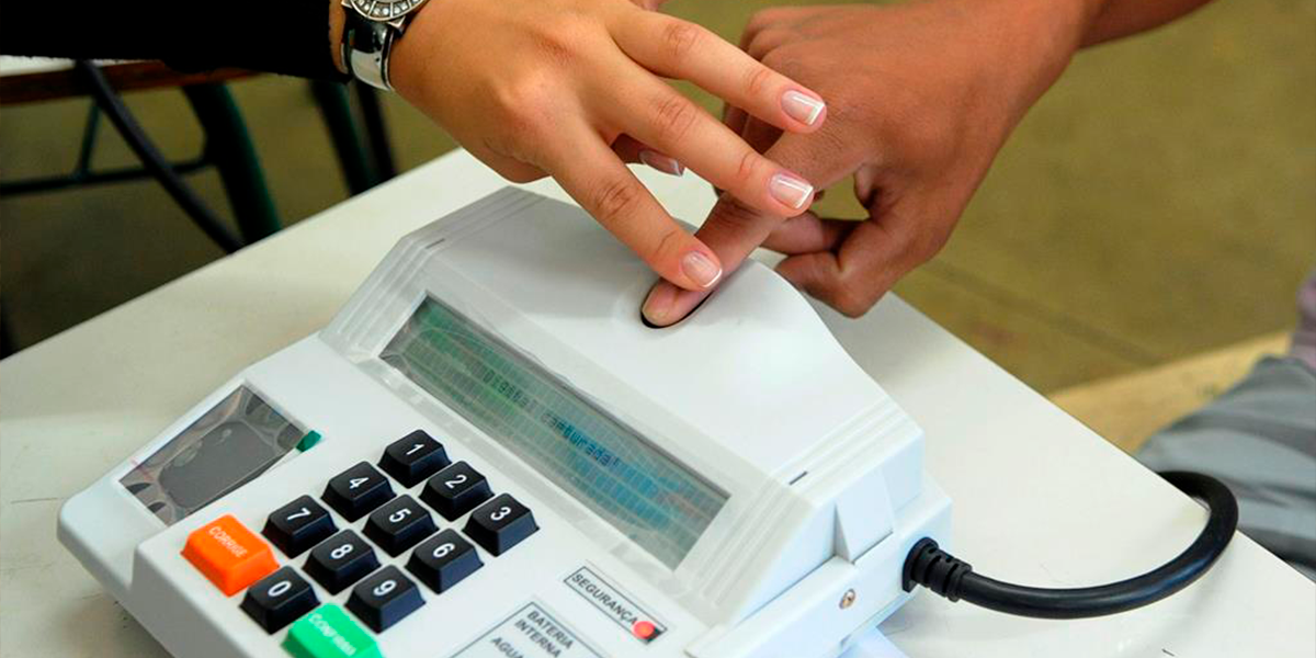 Orientaes para mesrios e presidentes de sesses eleitorais. (Foto: Wilson Dias / Agncia Brasil)